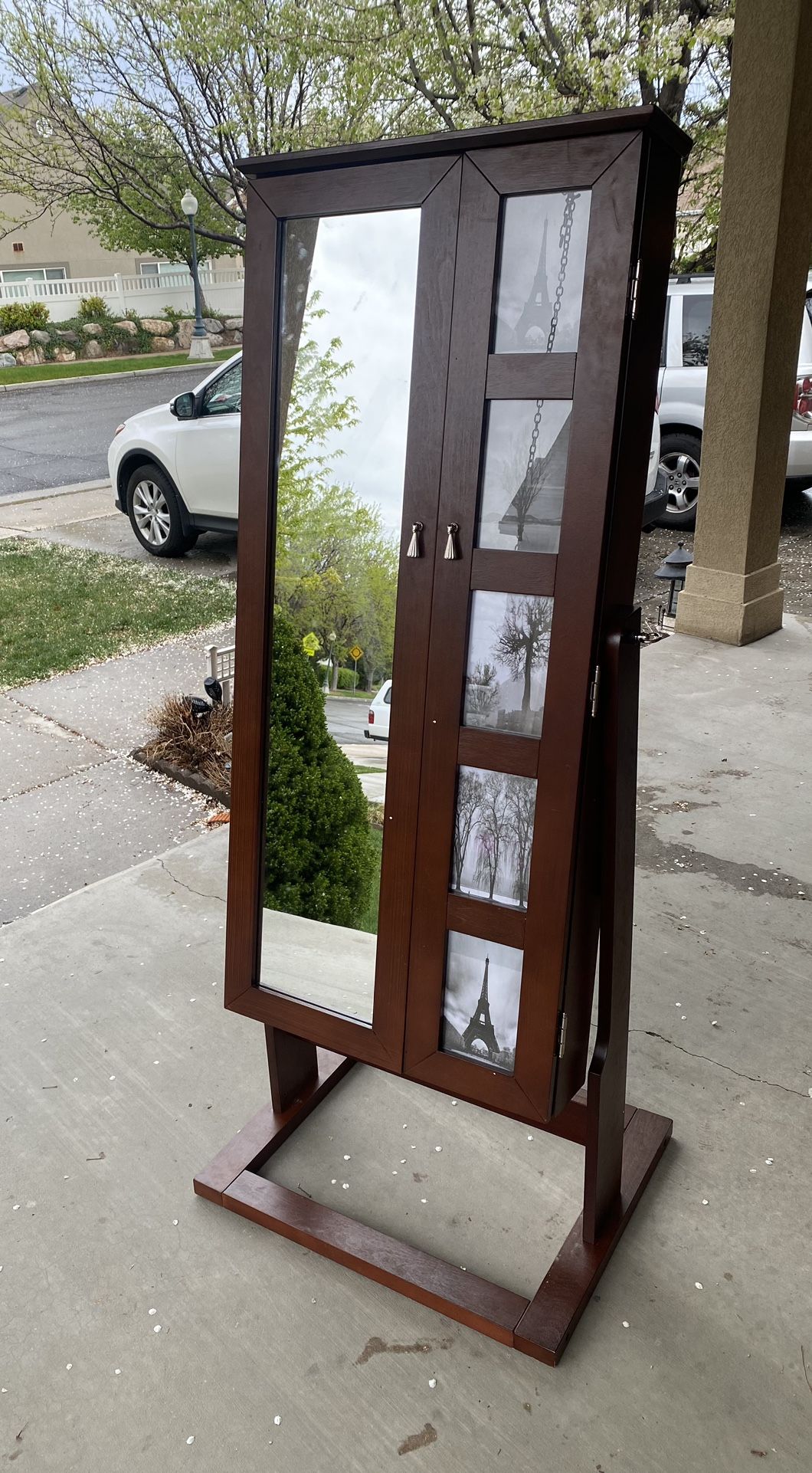 Brand New Cheval Photo Jewelry Armoire with 5-Photo Display, Cherry