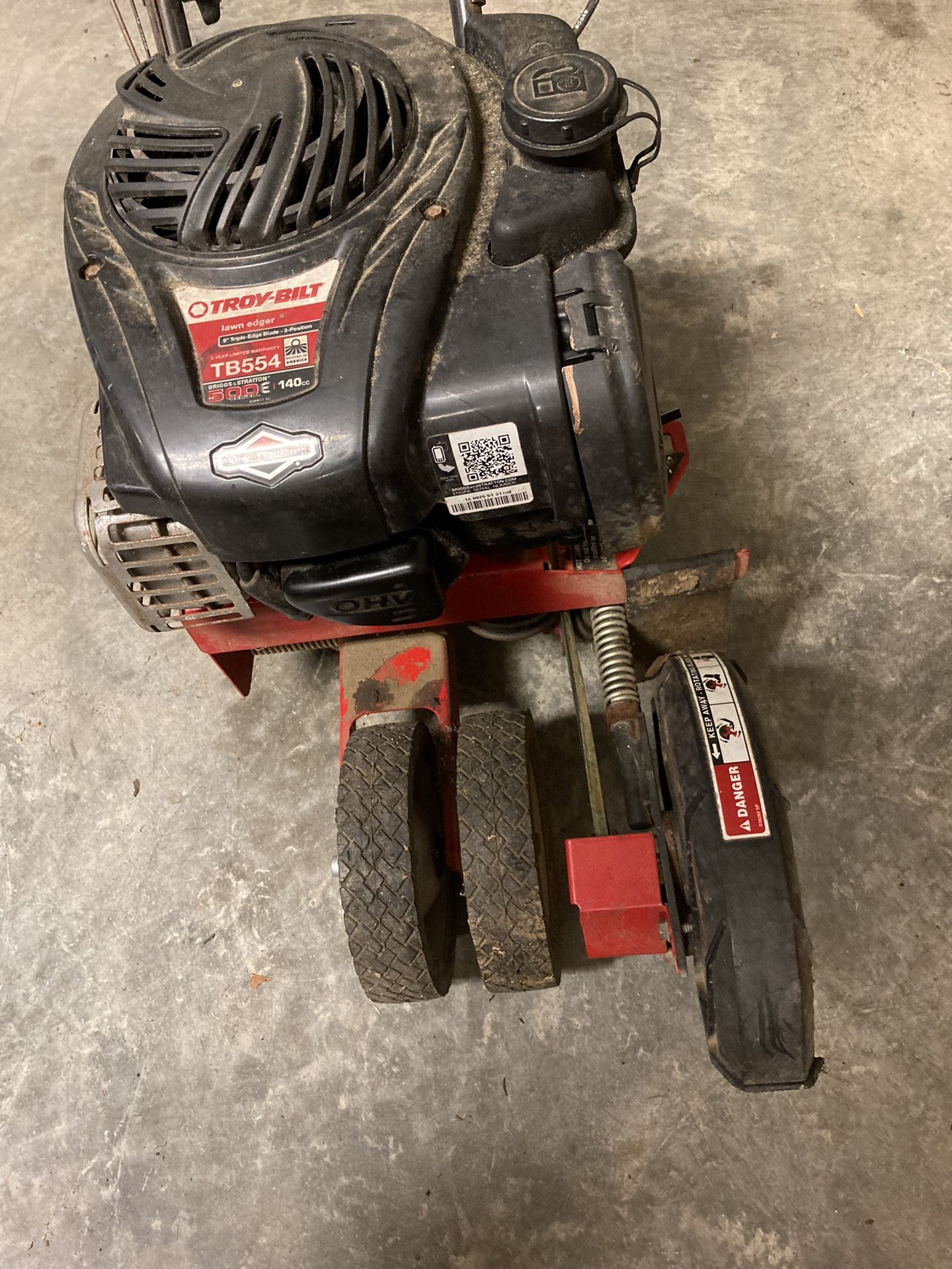 TroyBilt walk behind edger. Model TB554, 140 cc for Sale in Concord
