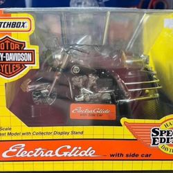 Matchbox 73310 Harley-Davidson Electric Glide Special Edition With Side Car