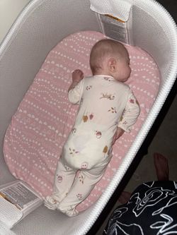 Brand new Graco Soothing Bassinet