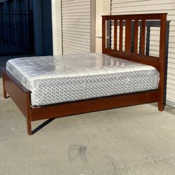 King Bed Frame With Mattress 
