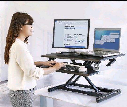 Adjustable Stand Up Desk Airlift Pro, 