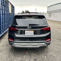 2020 Hyundai Sante Fe rear liftgate trunk