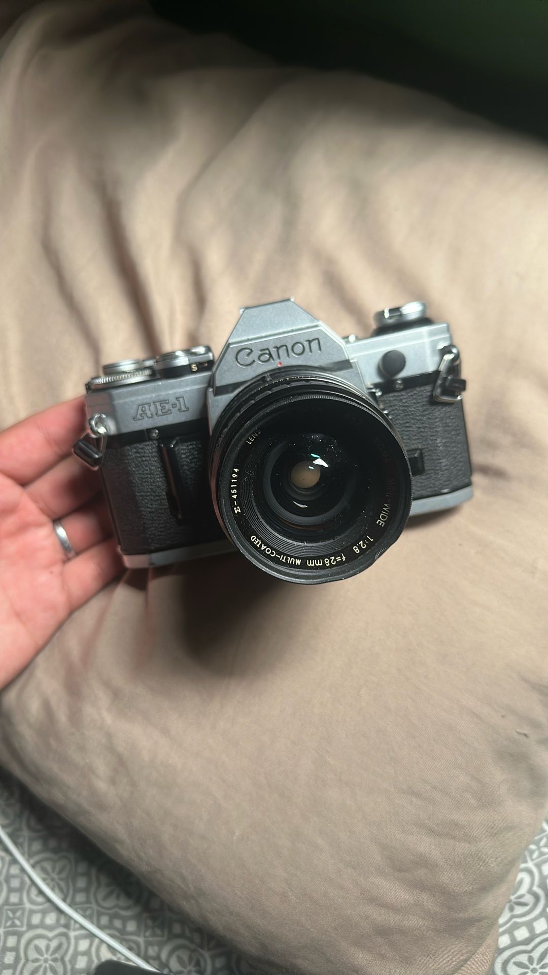 35mm Canon AE-1