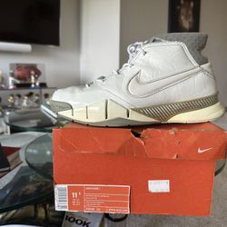 Nike Zoom Kobe 1 Vintage Shoes 