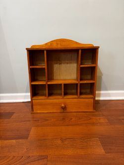 Wood shelf wall mound