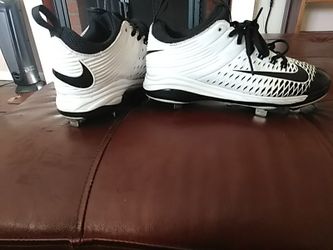 Nike kleets men size 7