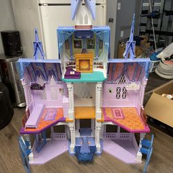 Princess Frozen Disney Castle