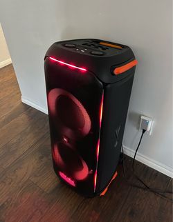 ES LA GRANDE Bocina JBL 710