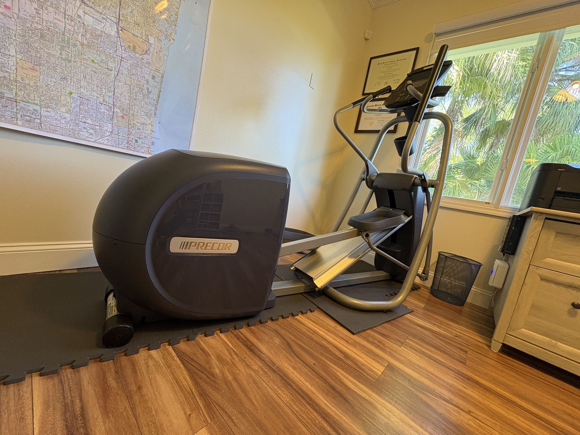 Precor EFX 447 Elliptical - Technical View