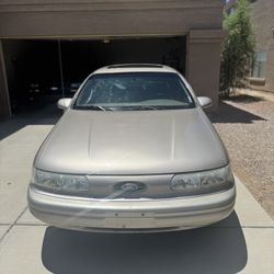 1995 Ford Taurus