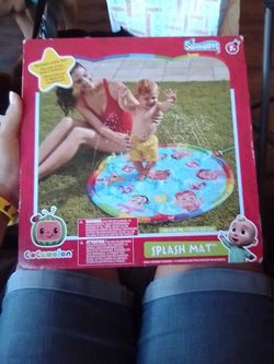 COCOMELON SPLASH MAT AGE 1+
