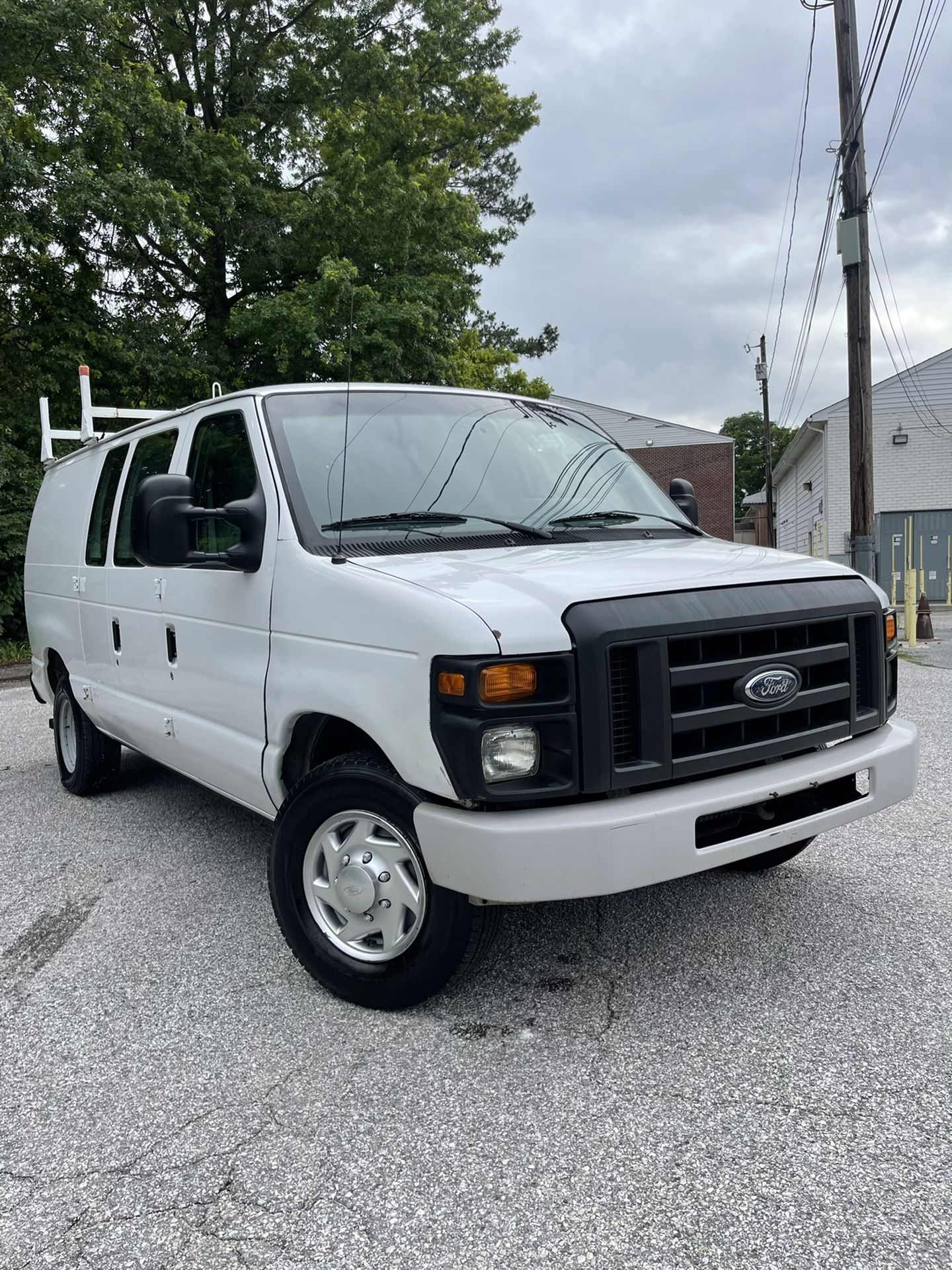 2010 Ford E350 Cargo Van