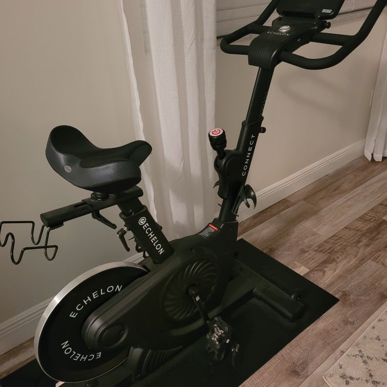 Echelon Connect EX-3 Spinning Bike