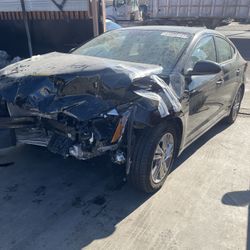 Parting For Parts 2020 Hyundai Elantra Partying for parts 2020 Hyundai ELANTRA 2.0 SULEV