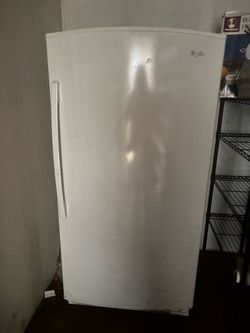 Whirlpool Upright Freezer White