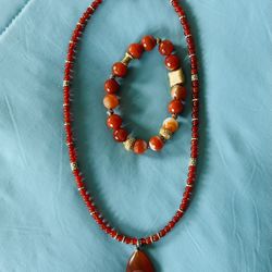 CARNELIAN NECKLACE AND MATCHING BRACELET $50.00