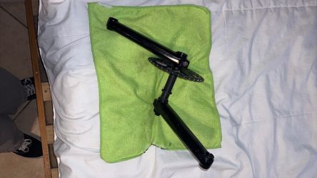 Throne stock cranks