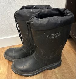 Kamik 2 Hunter winter boots