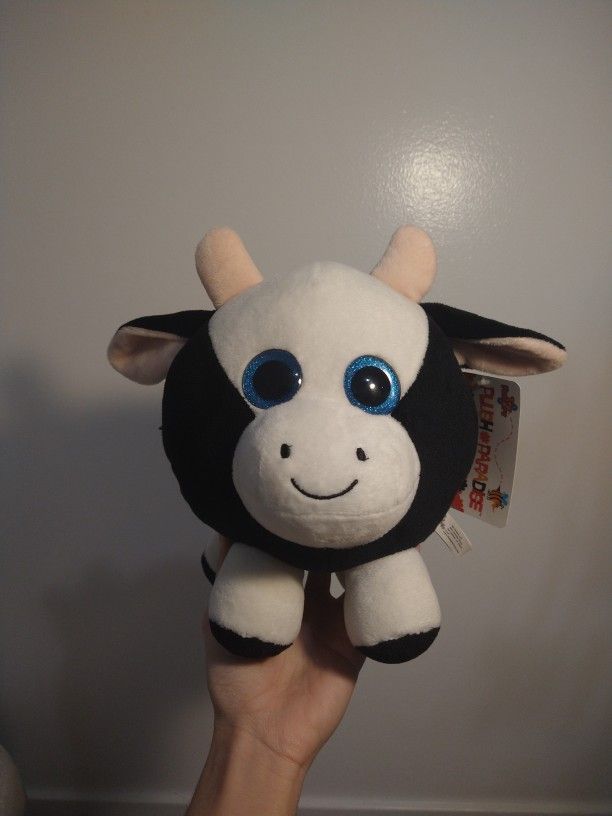 Cow Plushie