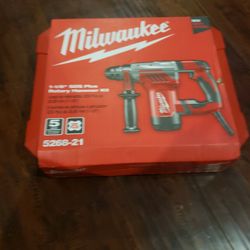 Milwaukee 1-1/8 sds plus rotary hammer kit