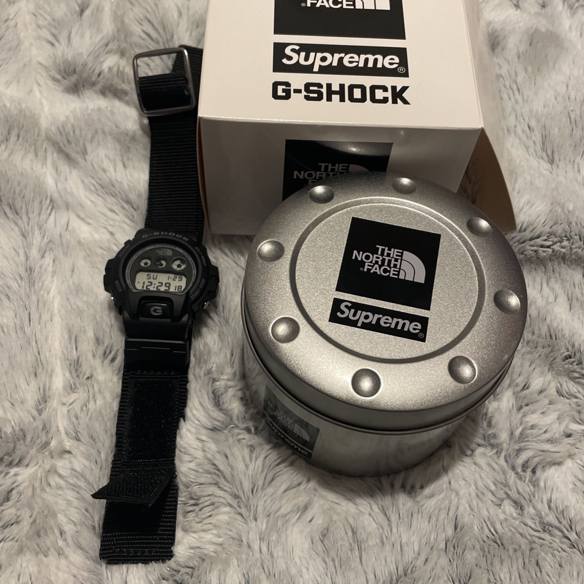 G SHOCK SUPREME WATCH NORTH FACE for Sale in Brooklyn, NY - OfferUp