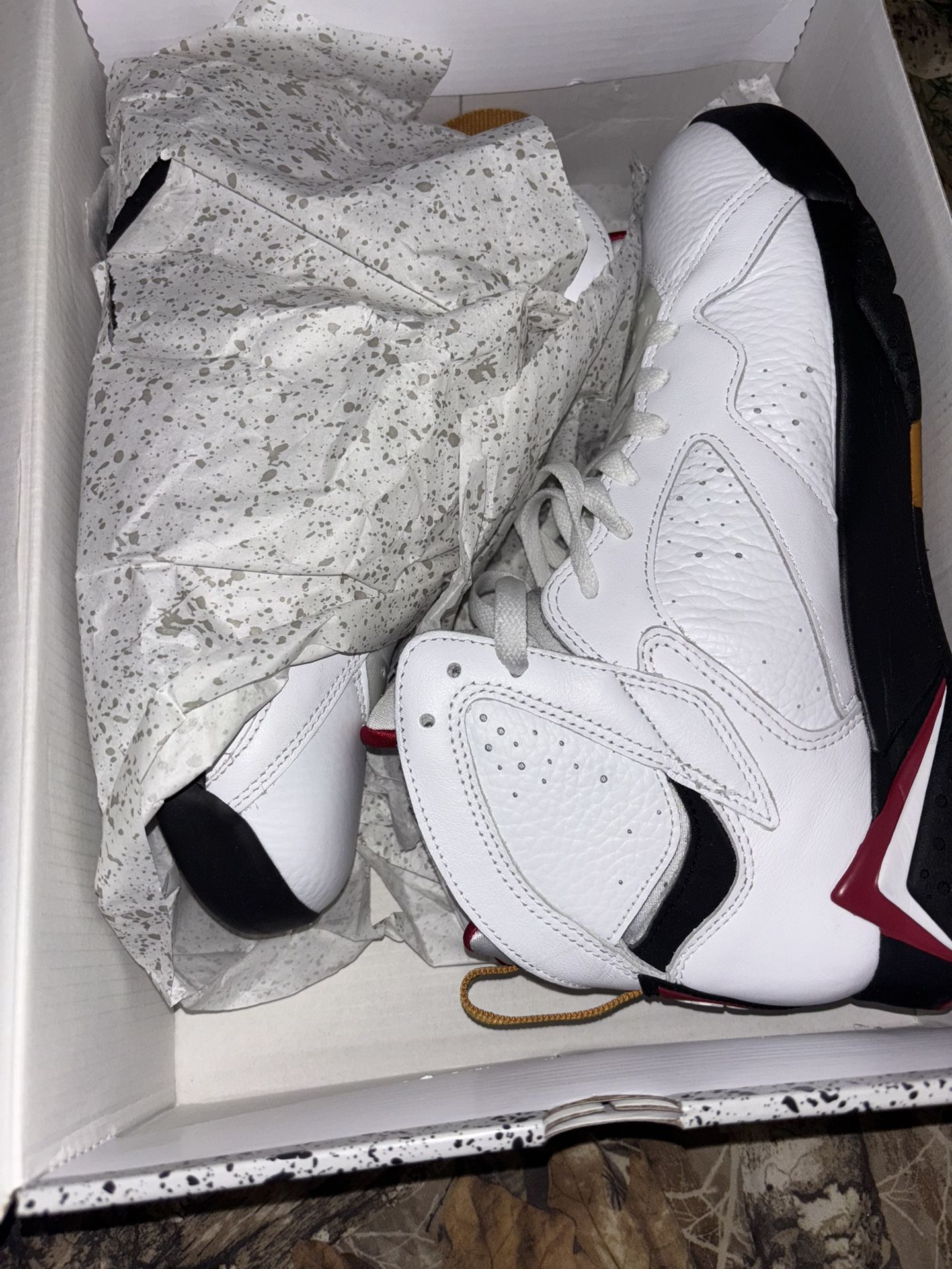 Retro cardinal 7s / Men’s Size 9