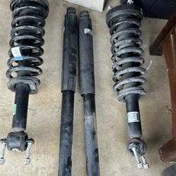 2022 Ford F150 four-wheel-drive OEM shocks And 18 In  Stock Wheel And Tire Set. 