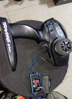Traxxas TQI Remote Control 2.4 GHz 2-Ch & 5-Ch Telemetry Radio Reciever Both in Great Shape I'll test Upon Purchase Asking $80 Both Firm on Price