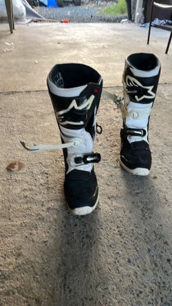Tech series dirt bike boots