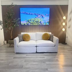 Sectional Couch – White Fabric 