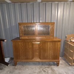 Very Large Cabinet, Bar, Or Toolbox!