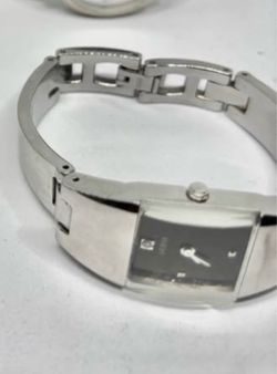 Guess G75536L Women's Silver-Tone Bangle Watch