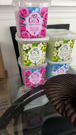 Tide y detergentes variados por cubetas