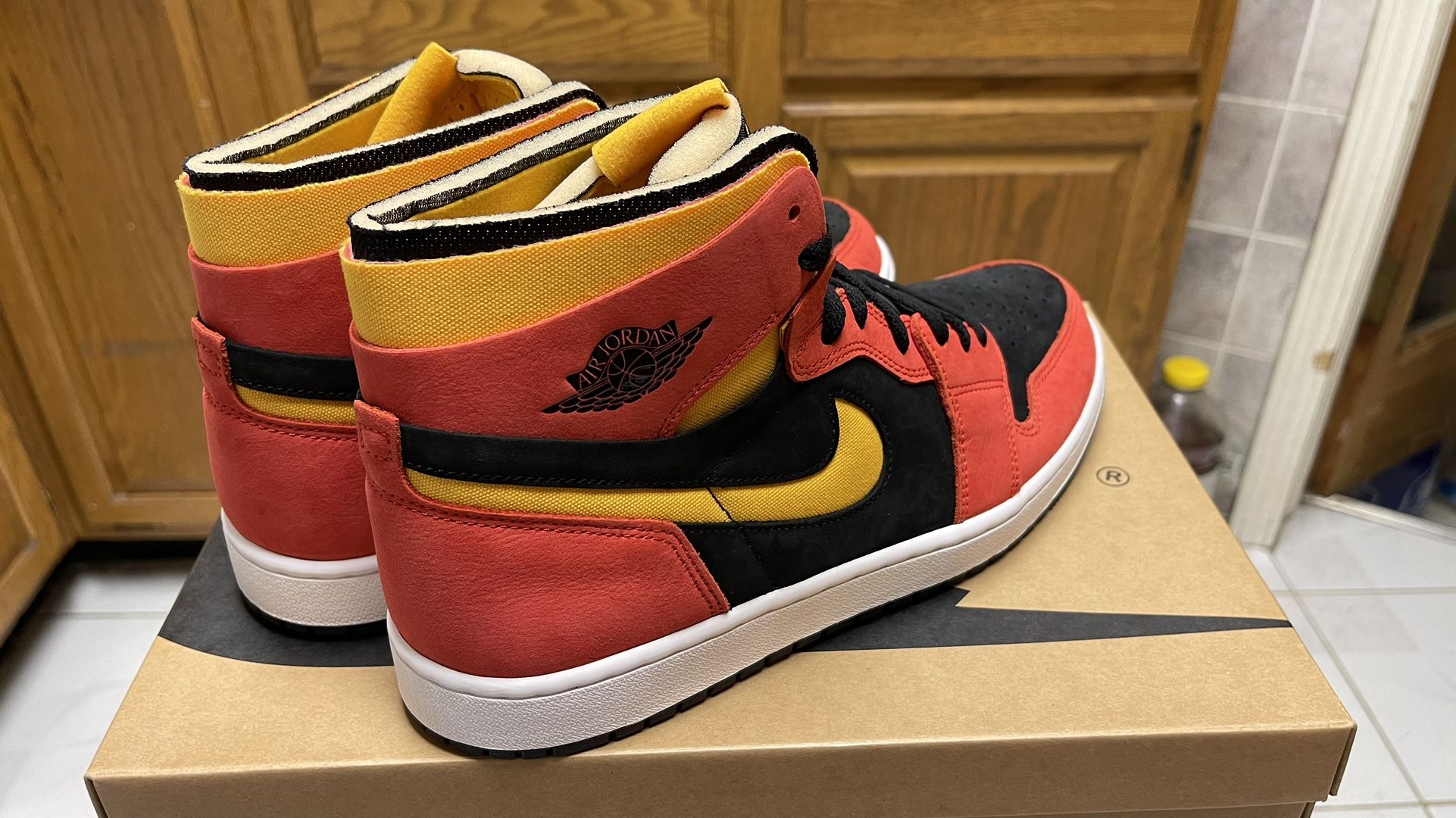 Air Jordan 1 High Zoom CMFT Chile Red for Sale in Chicago, IL