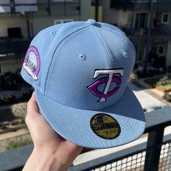 Minnesota Twins 60TH Seasons "CONCORD GRAPE" Sky Blue Sparkling Grape UV