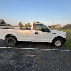 2018 F150 Low Mileage 8 Feet Bed, 1 Owner 