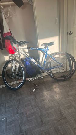 GT Avalanche Mountain Bike