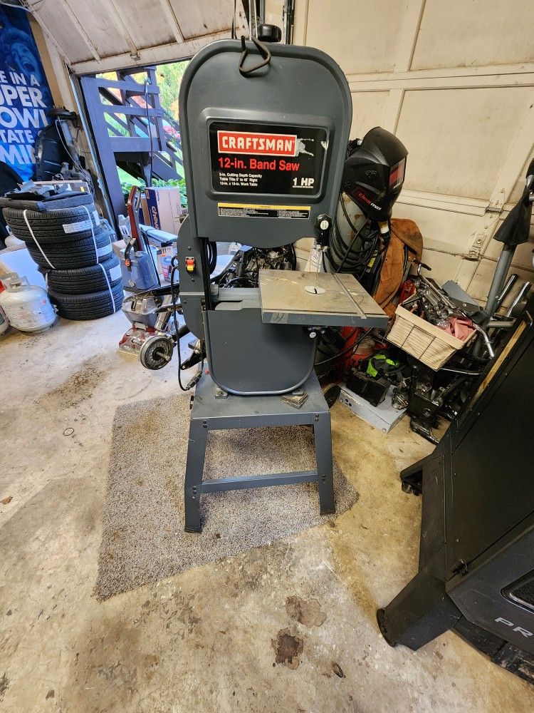 Craftsman Band Saw. Broken Table