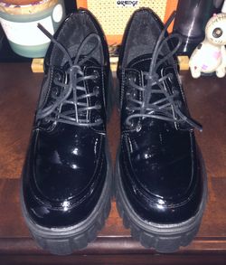 Platform shoes