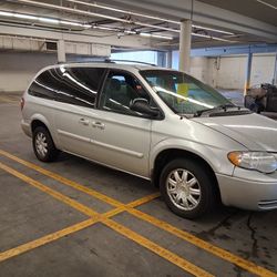 2006 Town+country Runs + Drives Perfectly 
