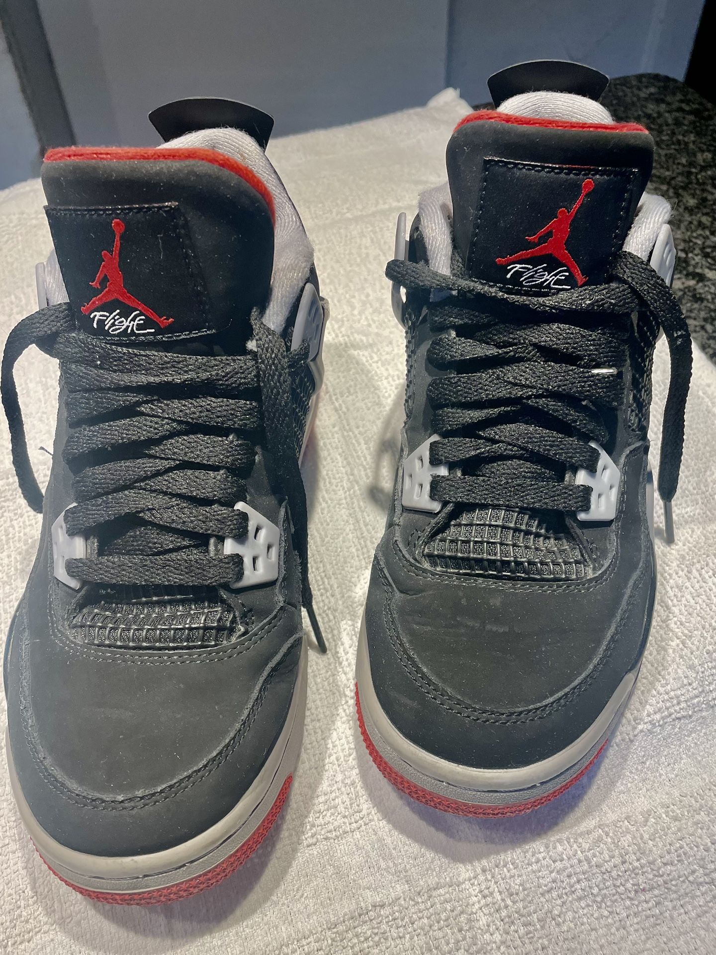 Nike Jordan Retro 4, OG Bred 2019, Size 5Y, Genuine.