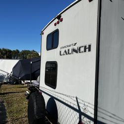 2017 StarCraft Launch Camper