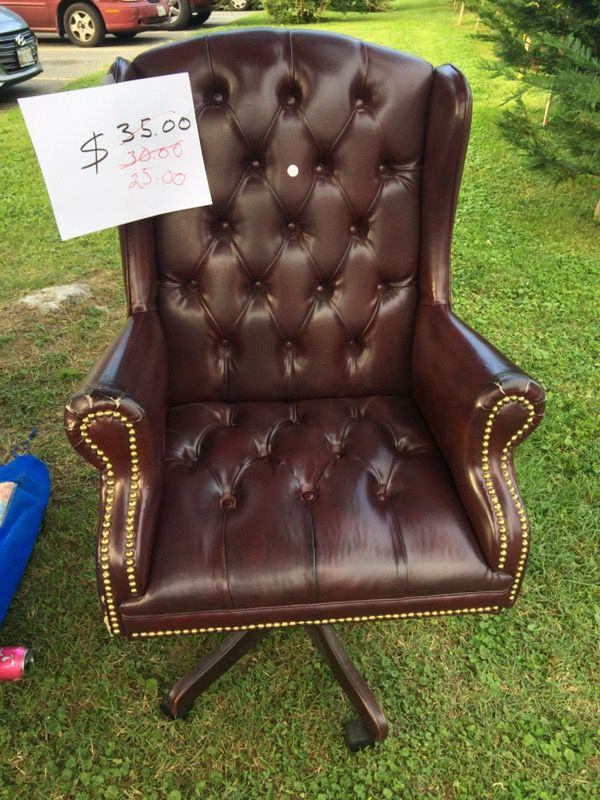 Leather burgundy chair