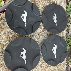 Ford Mustang center cap, 1(contact info removed) part # XR33 1A096 CB