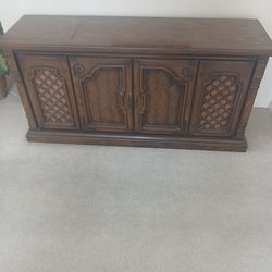 Vintage Magnavox , Stereo, 8 track, and Record player