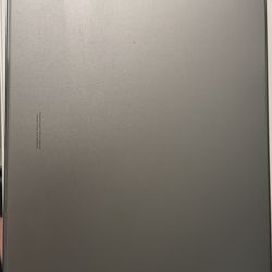 MacBook Air M2 (2022)