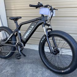 VTUVIA SN100 - Fat Tire Aluminum 26" Electric Bike In Black - Brand New