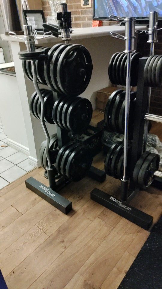 410 Lbs Of Hampton Rubber Coated Olympic Weights