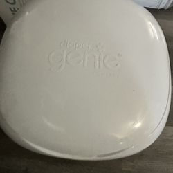 Diaper genie 